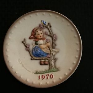 Hummel annual plate 1976
